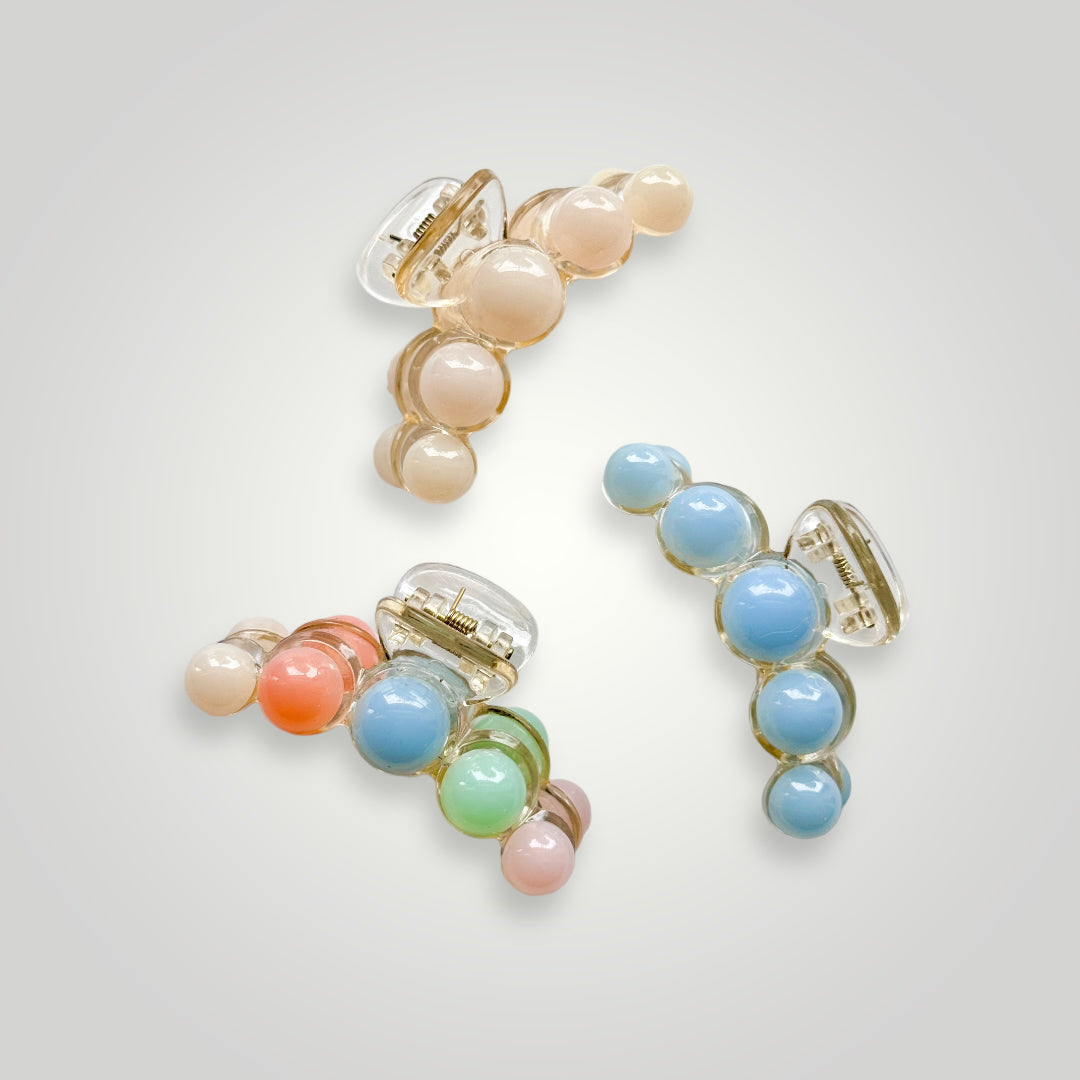 Cute small claw clip. Color: Baby Blue.
